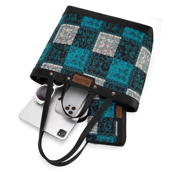 Wrangler Paisley Pattern Dual Sided Print Tote + Wallet Turquoise - Picture 5 of 8